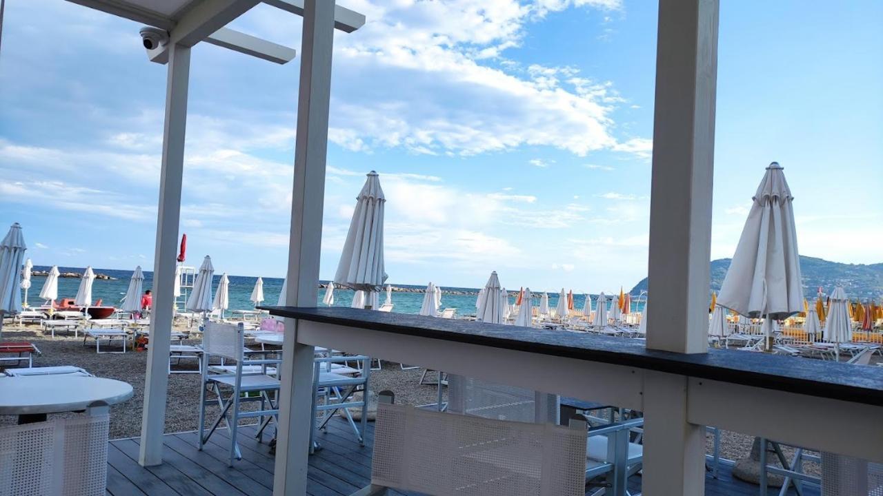Hotel Fortuna 산토바르톨로메오알마레 외부 사진
